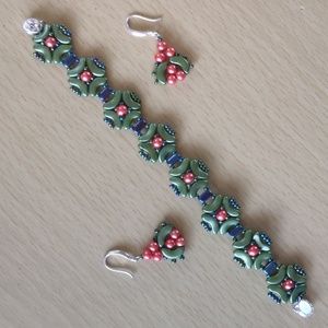 Beautiful Handmade Bracelet & Earrings Set